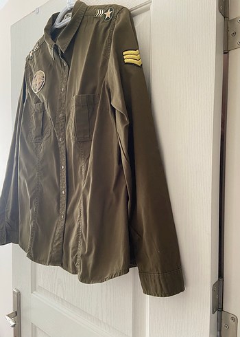 Düğmeli Haki Kadın Gömlek - Görsel 4