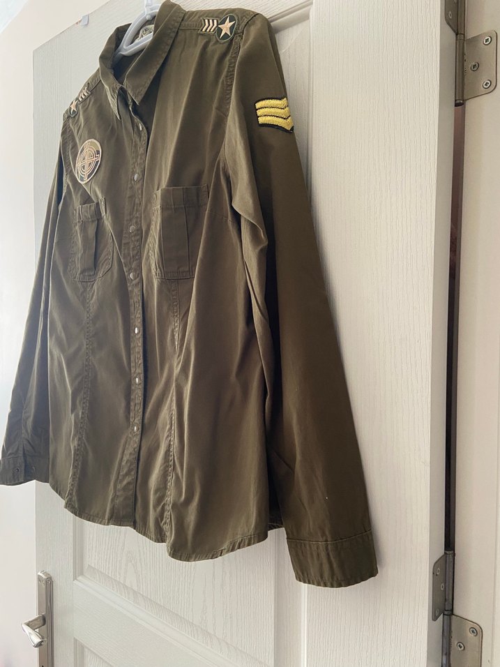 Düğmeli Haki Kadın Gömlek - Görsel 4