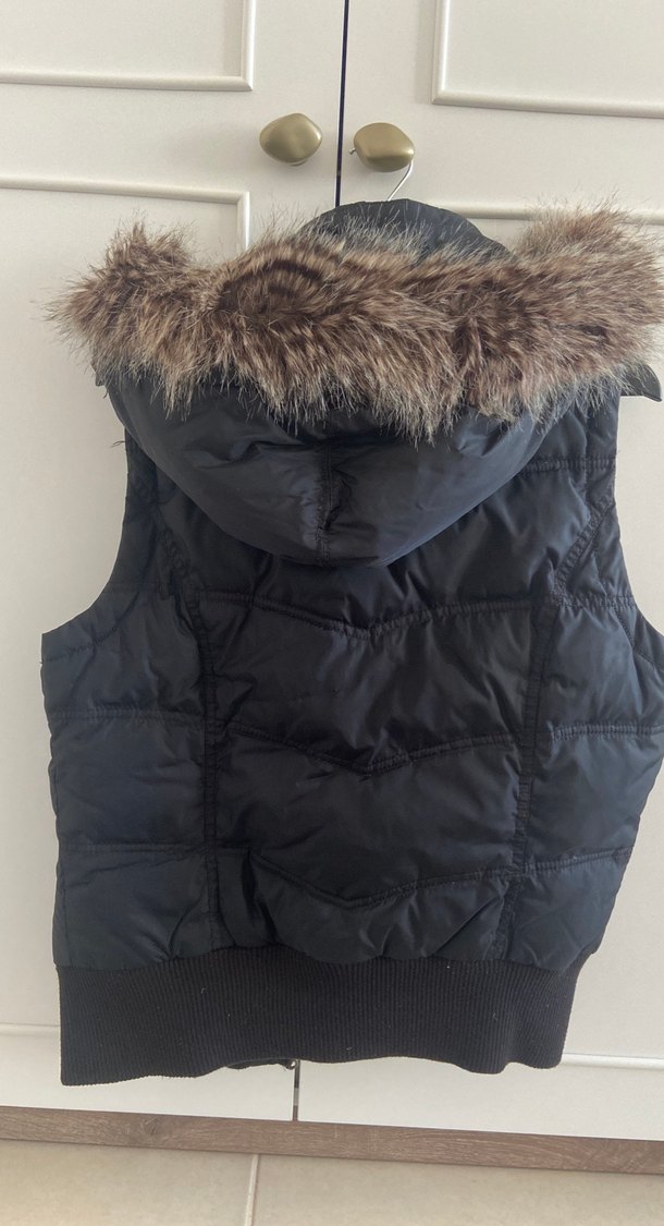 Siyah Fermuarlı Kadın Yelek - Görsel 4