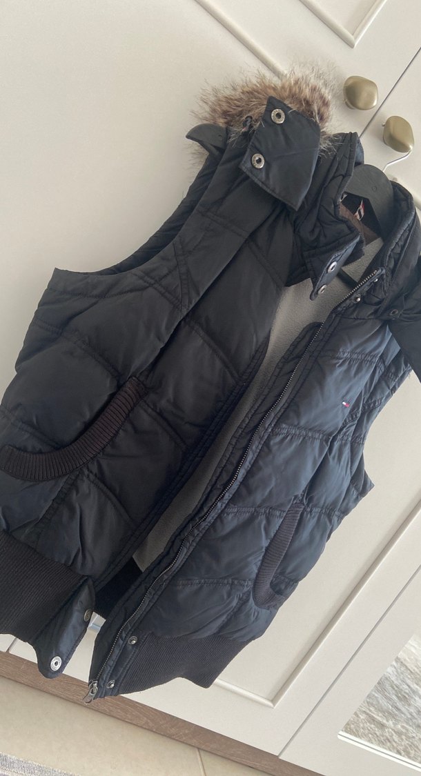 Siyah Fermuarlı Kadın Yelek - Görsel 3