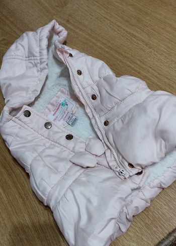 LC Waikiki Pembe Kürklü Kapüşonlu Bebek Tulumu