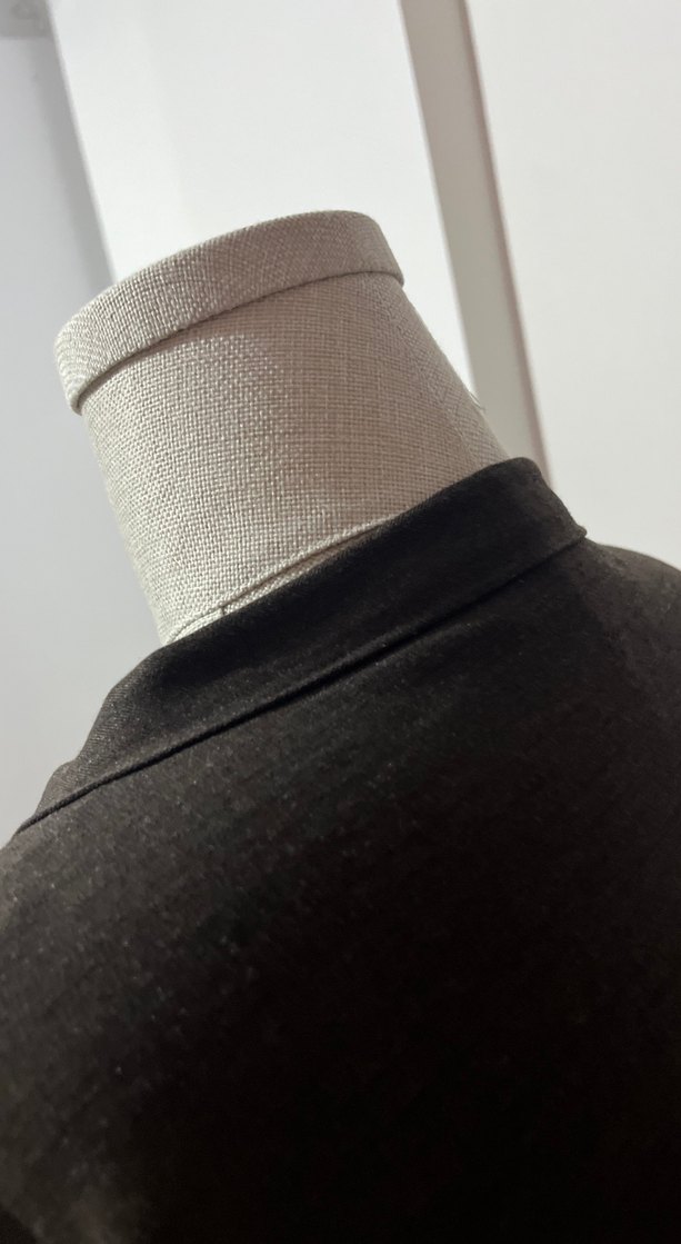 Düğmeli V Yaka uzun kollu üst - Görsel 4