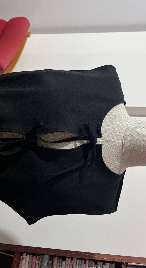 Siyah yelek - Görsel 2