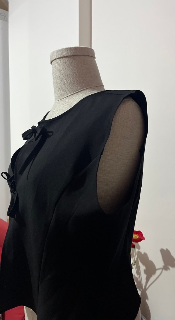 Siyah yelek - Görsel 3