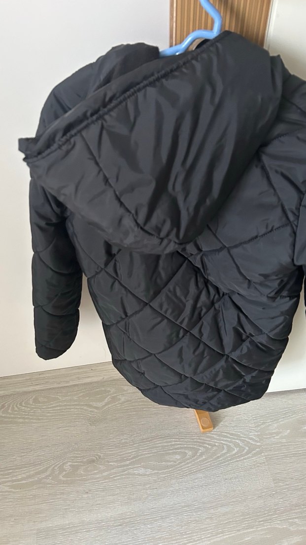 Erkek Çocuk Siyah Fermuarlı kapşonlu Mont - Görsel 2