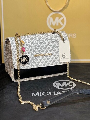 Beden Michael Kors