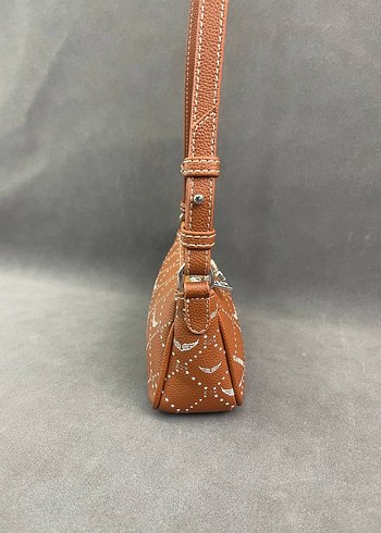 Kadın Nakışlı Deri Fermuarlı Çapraz Çanta - Görsel 2