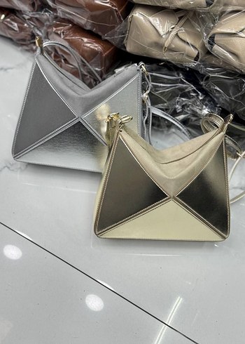 Altın Renk Deri Kadın Çanta - Görsel 2