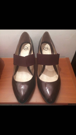 Bordo rugan topuklu. 42 NUMARA