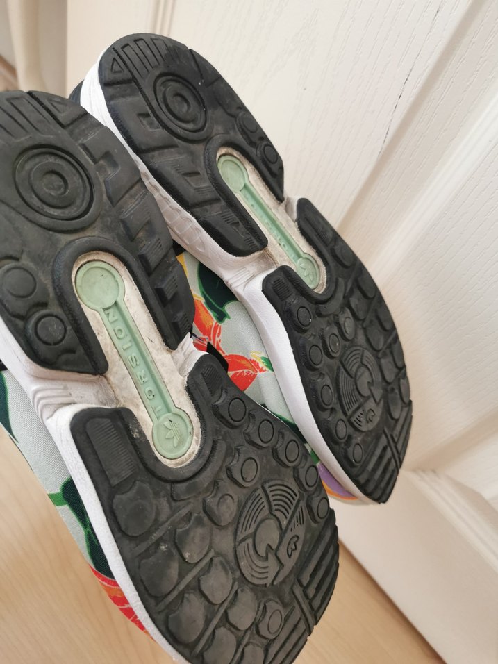 Adidas Renkli Baskılı Kadın Spor Ayakkabı - Görsel 3