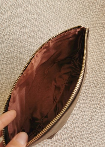 Kahverengi Deri Kadın Makyaj Çantası - Görsel 3