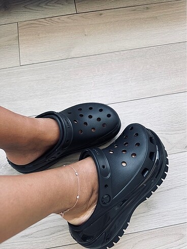 Crocs mega crush 37-38