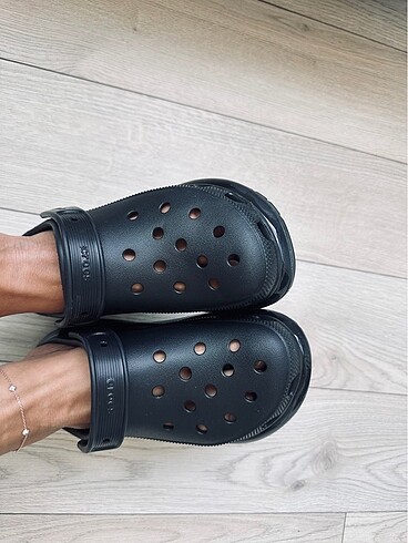 38 Beden Crocs mega crush 37-38
