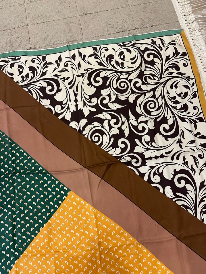 Vakko Eşarp - Görsel 3