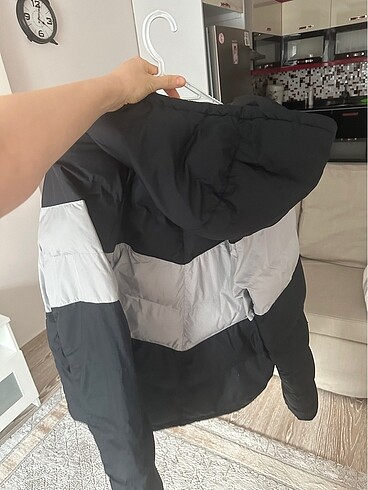 17-18 years Beden siyah Renk Nike mont