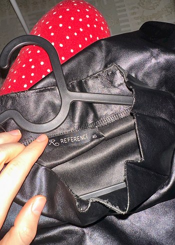 Drapeli Siyah Deri Kolsuz Midi Ceket - Görsel 4