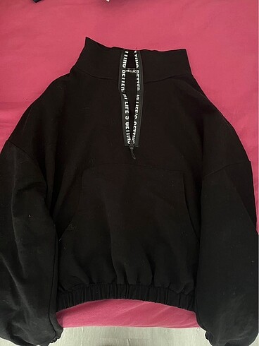 sweatshirt