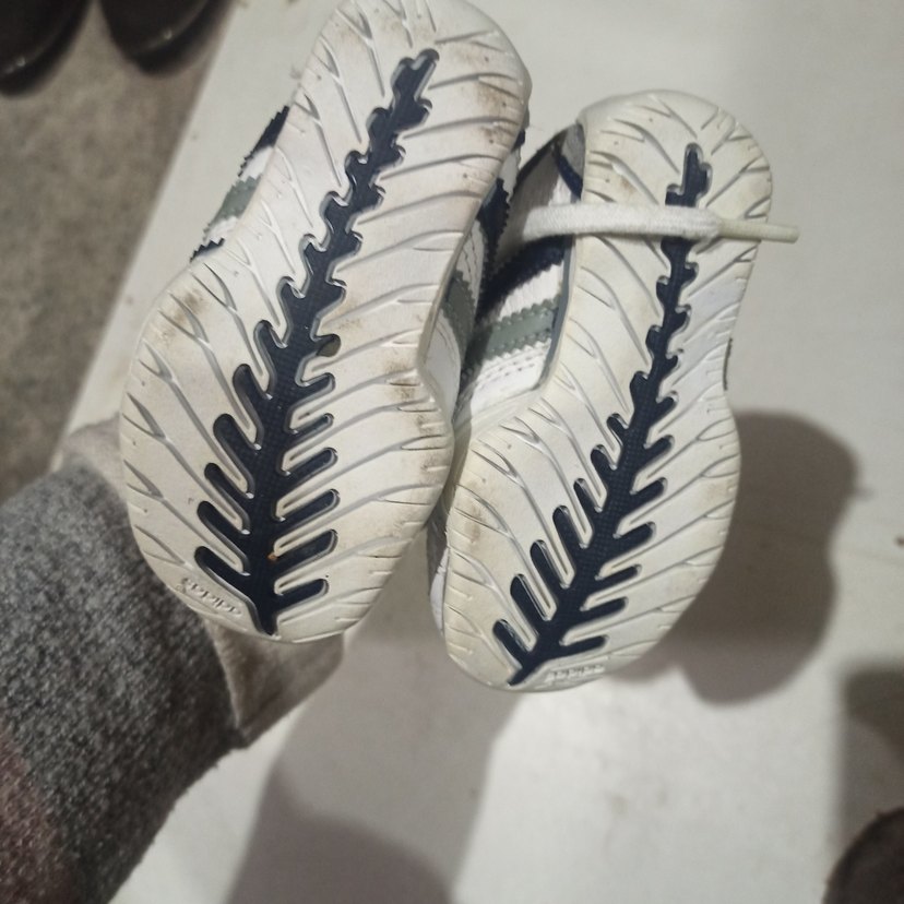 Erkek Çocuk Beyaz Cırt Cırtlı Spor Ayakkabı - Görsel 3