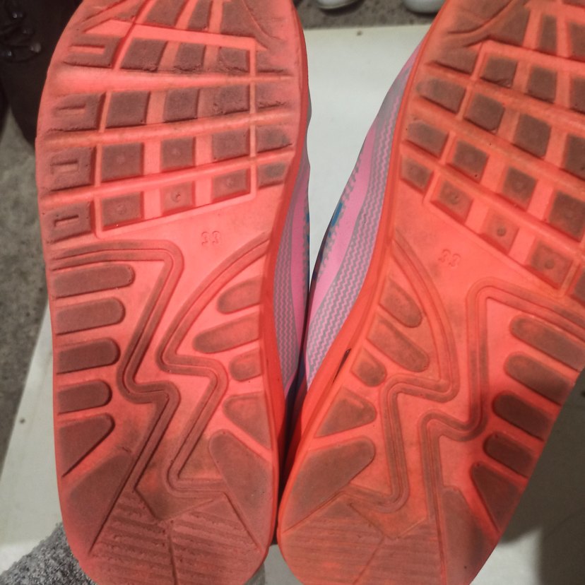 Kız Çocuk Gri Renkli Baskılı Spor Ayakkabı - Görsel 4