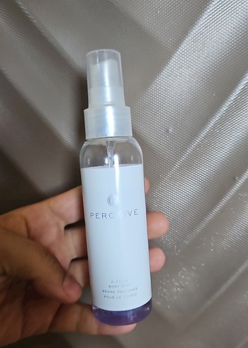 Avon Perc ve Beyaz Şişede Parfüm