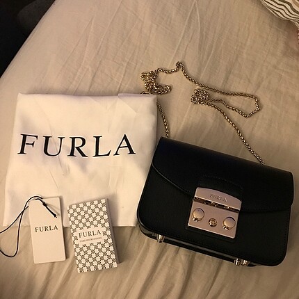Furla metropolis