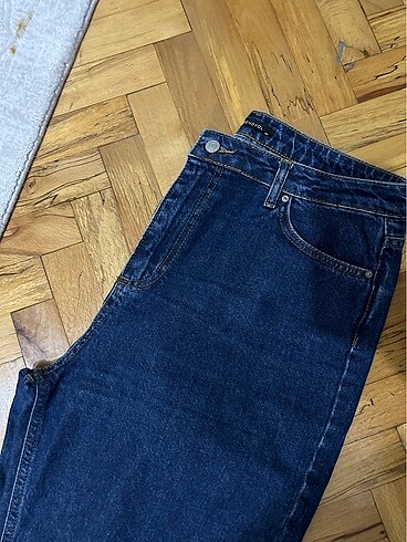 Mom Jean