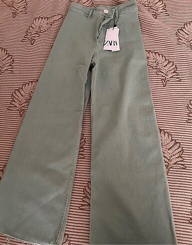 Zara jeans