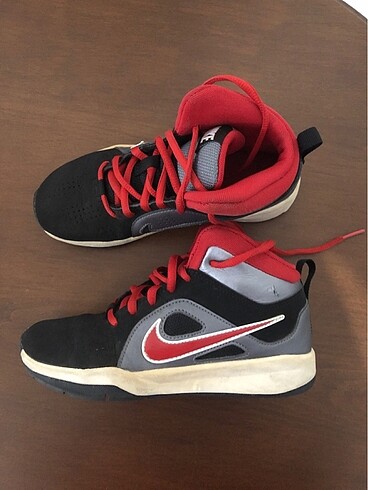 32 Beden siyah Renk Nike Basketbol Ayakkabısı