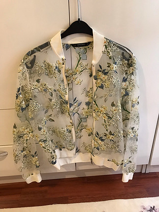 Zara Zara çiçekli transparan hırka