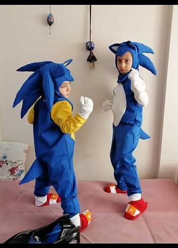 Kirpi sonic kostümü 