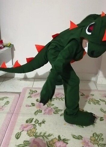 6 Yaş Beden yeşil Renk Dinozor kostümü