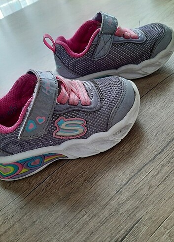 Skechers kız bebek ışıklı ayakkabı
