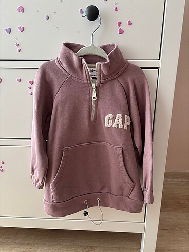 Gap Sweatshirt