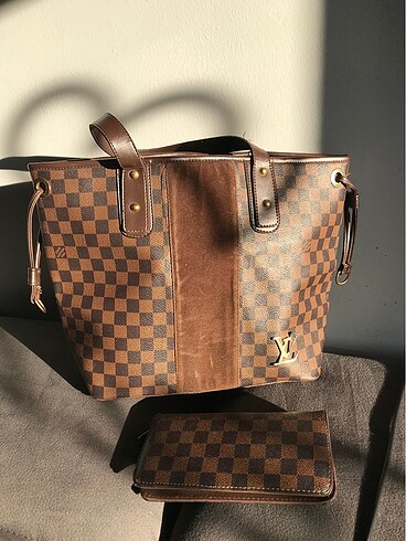 Louis Vuitton Louis Vuitton Kahverengi Çanta & Cüzdan Kombin