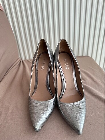 Hotiç Hotiç gümüş stiletto