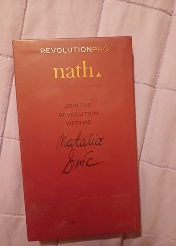 Revolution Revolution pro Nath Far Paleti