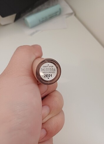 Benefit Benefit boiing concealer