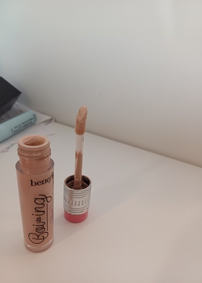 Benefit boiing concealer - Görsel 3