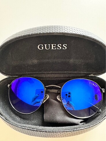Guess güneş gözlüğü
