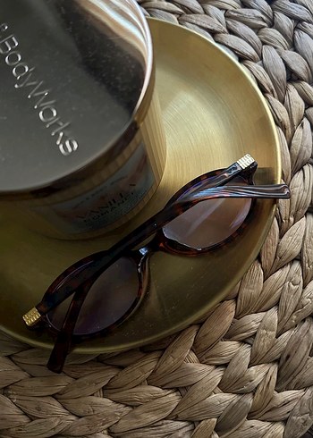 Parizyen Tarzı Kahverengi Parlak Kadın Gözlüğü - Görsel 2