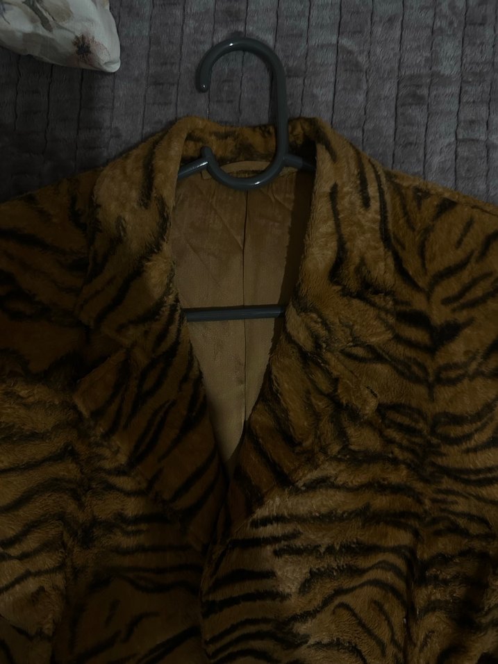 Kahverengi Zebra Desenli Kadın Kürklü Ceket - Görsel 2