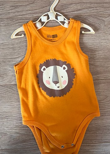 Kolsuz Aslan Baskılı Bebek Body