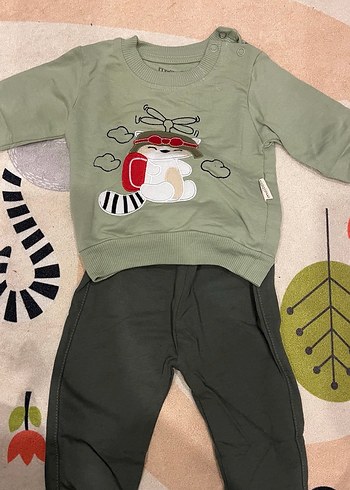 Gri Nakışlı Erkek Bebek Takım - Görsel 2