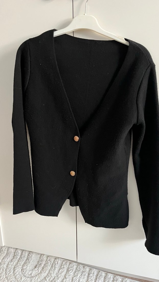 Düğmeli Siyah Kadın Hırka - Görsel 2