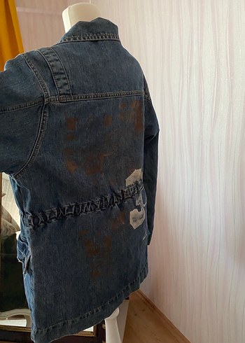 Zara Nakışlı Düğmeli Kadın Kot Ceket