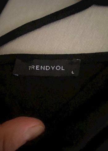 Siyah Kısa Kollu Tişörtü - Görsel 6