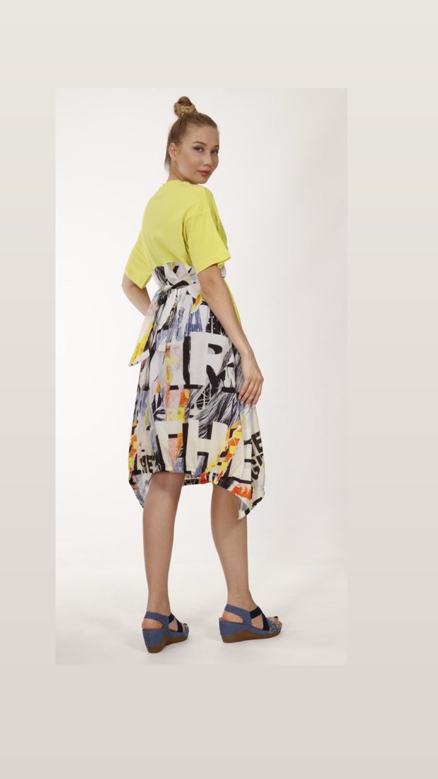 Desenli Neon Yeşili Spor Elbise - Görsel 2