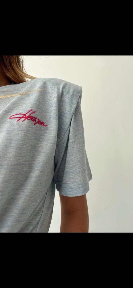 Mavi vatkalı Crop tişört - Görsel 2