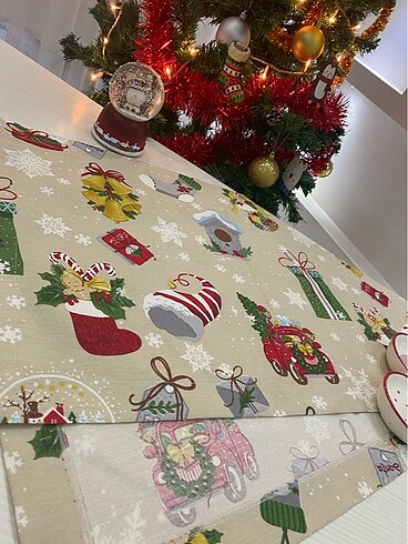 LC Waikiki Yılbaşı Yeni Yıl Runner Masa Örtüsü