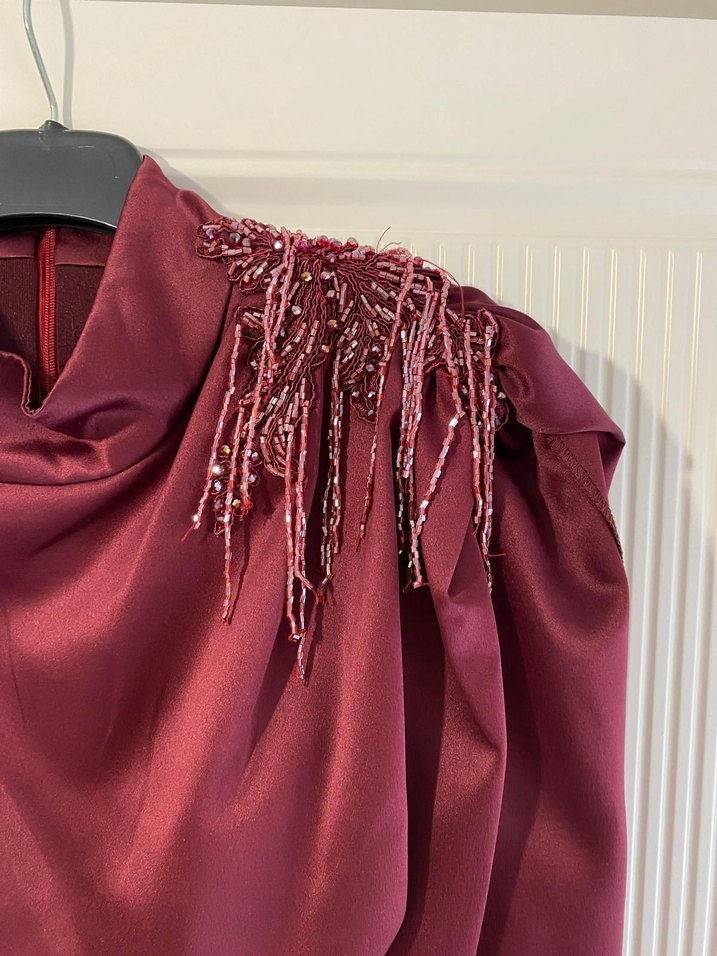 Bordo Uzun Kollu Drapeli Kadın Abiye Elbise - Görsel 3